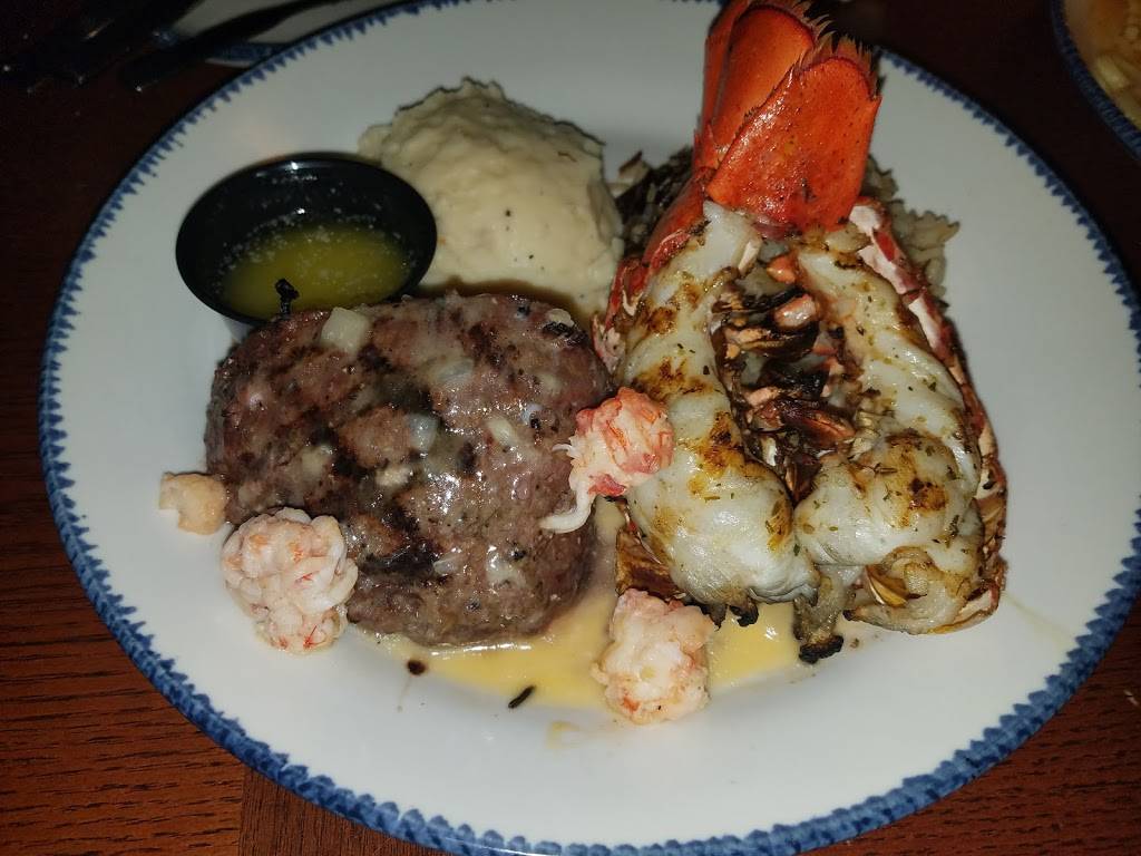 Red Lobster | restaurant | 1545 S Mooney Blvd, Visalia, CA 93277, USA | 5597388527 OR +1 559-738-8527