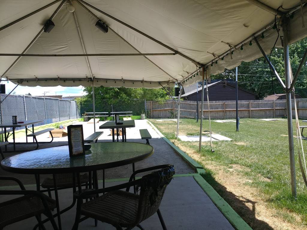 Daverns Tavern and Lounge | night club | 8527 W 79th St, Justice, IL 60458, USA | 7089246003 OR +1 708-924-6003