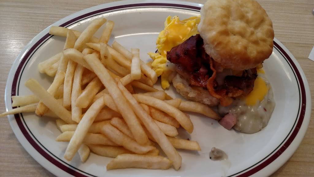 Huddle House | meal takeaway | 11 Corvette Dr, Litchfield, IL 62056, USA | 2173242212 OR +1 217-324-2212