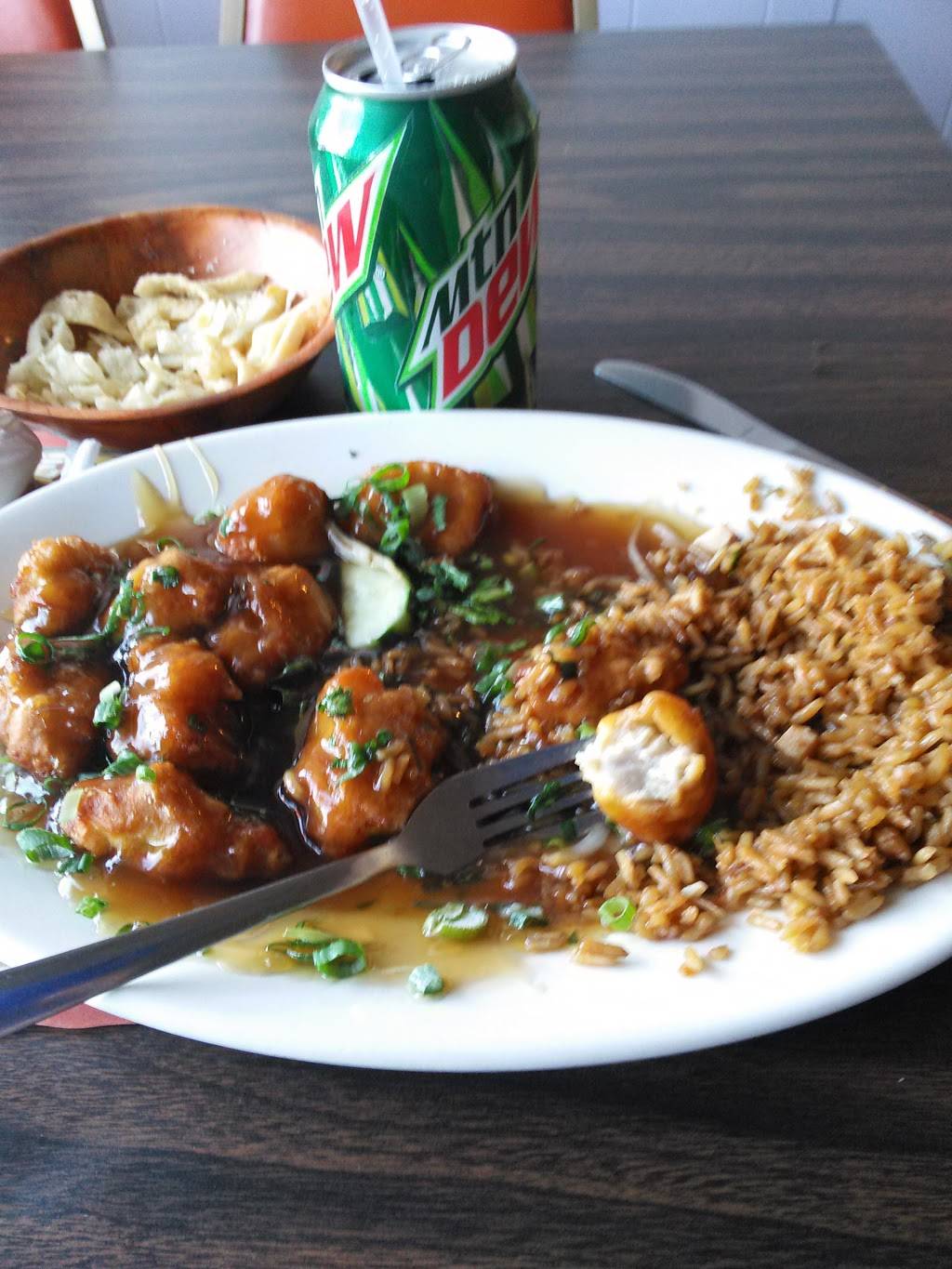 Pea Pod Inn Inc | restaurant | 330 Ecorse Rd, Ypsilanti, MI 48198, USA | 7344837280 OR +1 734-483-7280