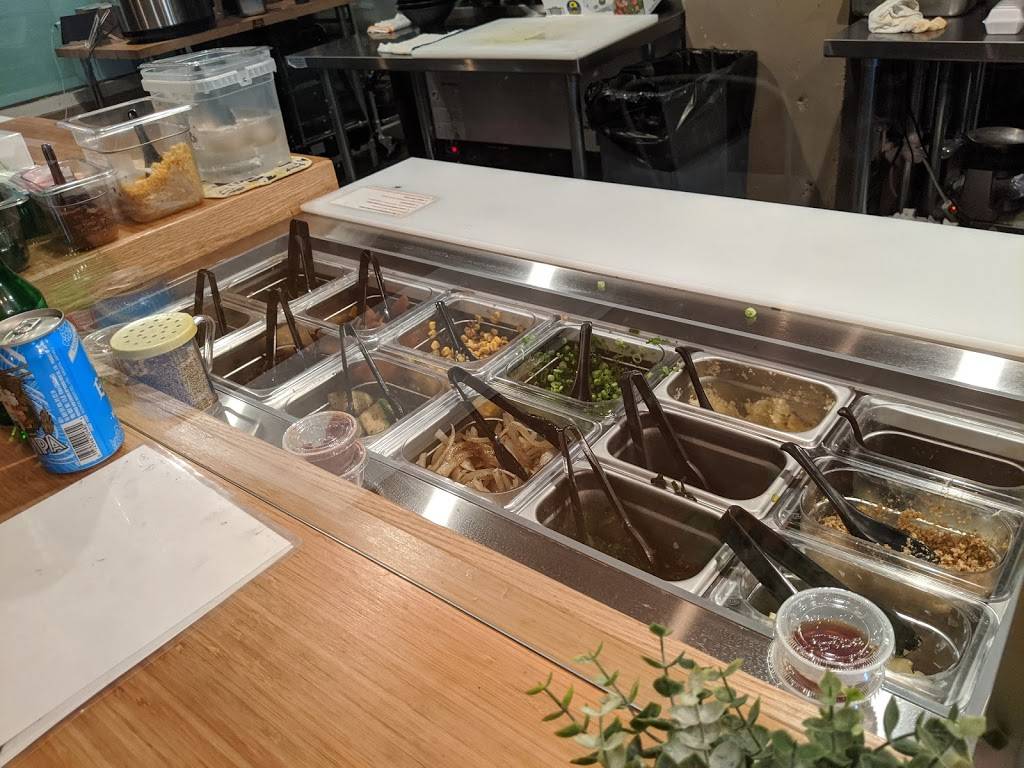 Hong Noodle Ramen & Izakaya | restaurant | 7325 166th Ave NE f126, Redmond, WA 98052, USA | 4256583573 OR +1 425-658-3573