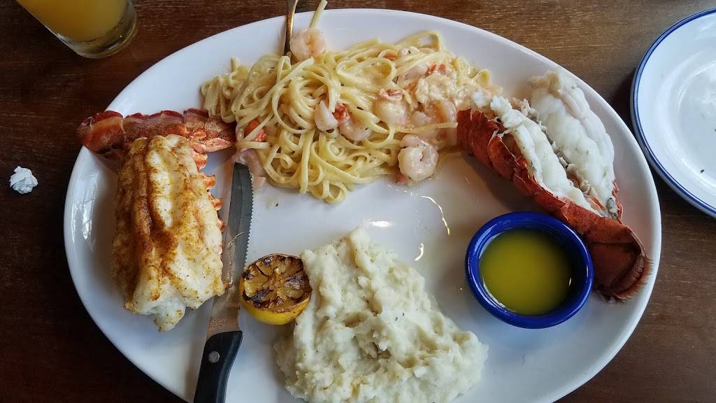 Red Lobster | restaurant | 2475 S Hwy 27, Clermont, FL 34711, USA | 3522434620 OR +1 352-243-4620