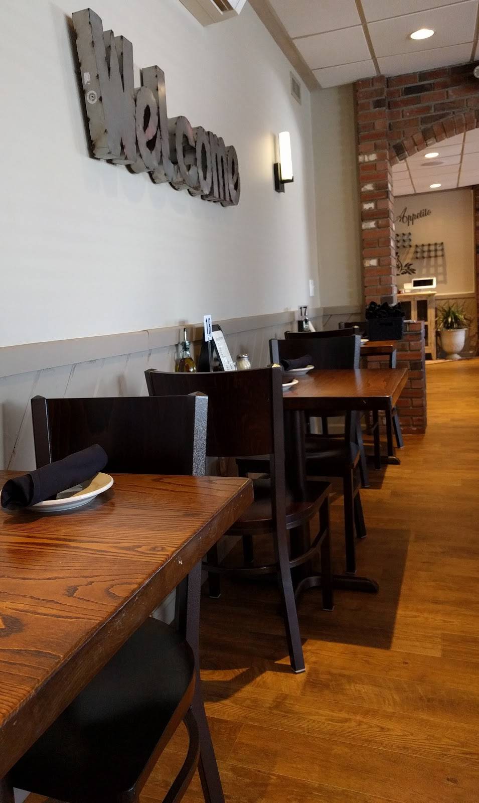 Gisellas Ristorante | restaurant | 4 Starr St, Danbury, CT 06810, USA | 2034566595 OR +1 203-456-6595