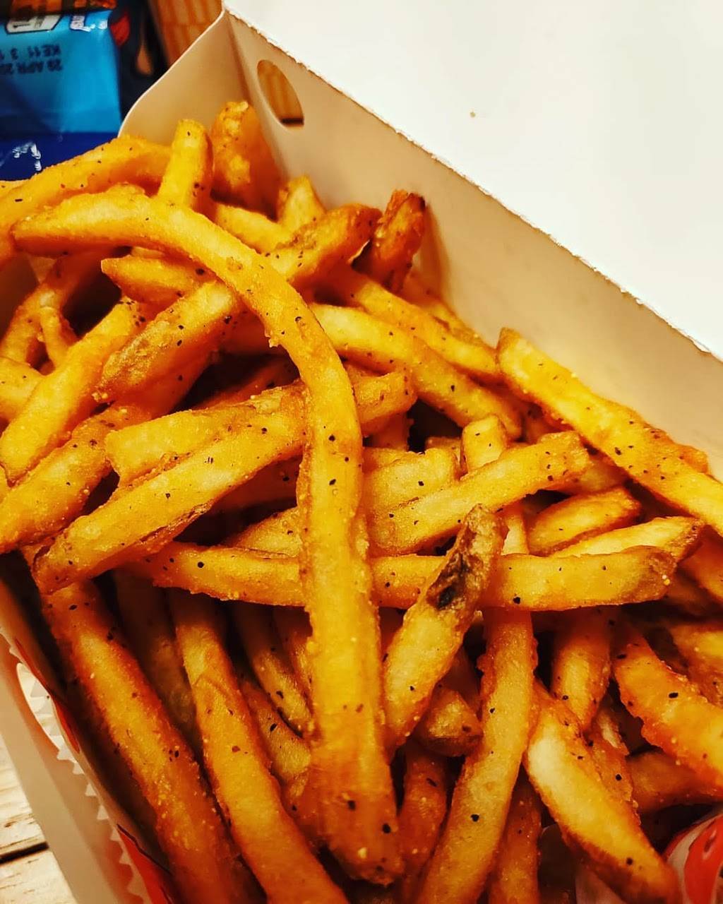 Popeyes Louisiana Kitchen | restaurant | 1817 W Vista Way, Vista, CA 92083, USA | 7607323405 OR +1 760-732-3405