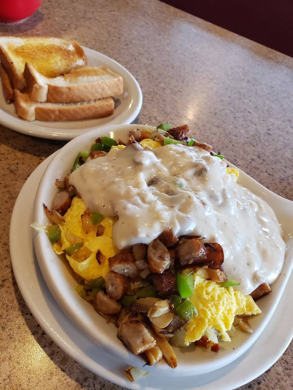 Four Korners Restaurant | restaurant | 2495 Lapeer Rd, Auburn Hills, MI 48326, USA | 2483737011 OR +1 248-373-7011