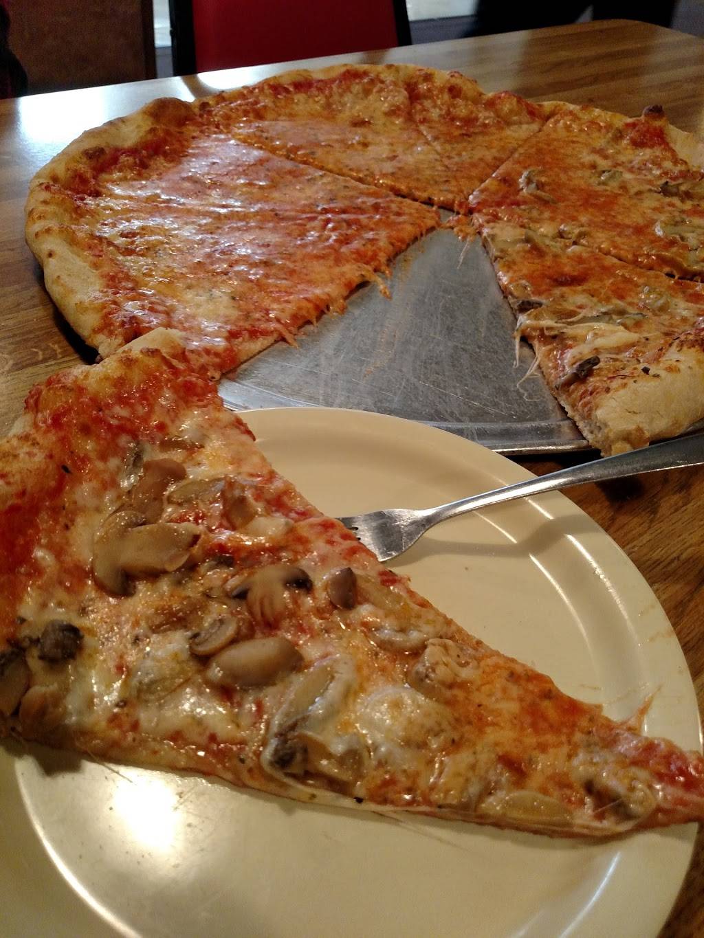 Italian Village | restaurant | 1051 Claypool Hill Mall Rd # 7, Cedar Bluff, VA 24609, USA | 2769642019 OR +1 276-964-2019