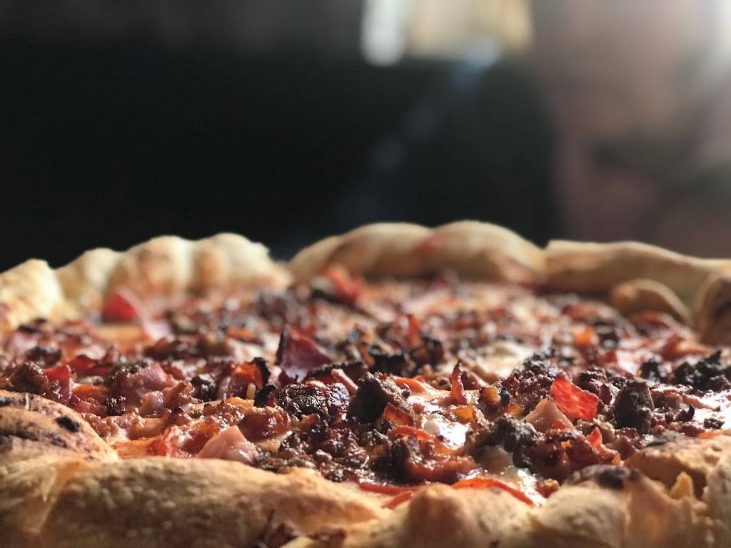 Hernandos Pizza Pub | restaurant | 78199 US-40, Winter Park, CO 80482, USA | 9707265409 OR +1 970-726-5409