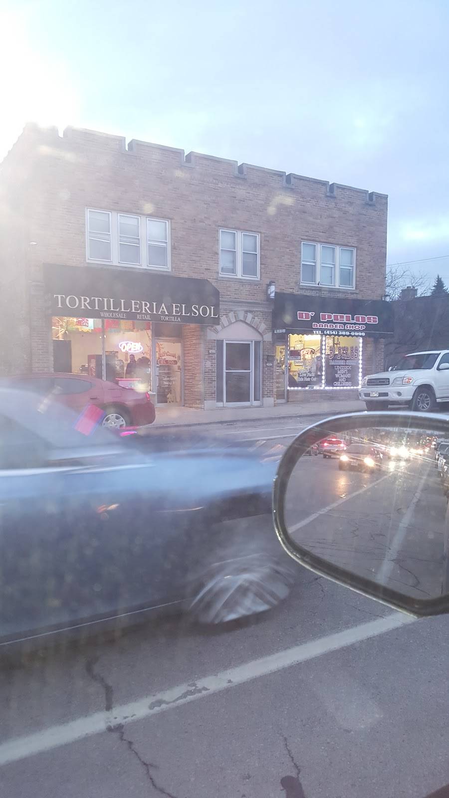 Tortilleria El Sol | restaurant | 3458 South 13th Street, Milwaukee, WI 53215, USA | 4144558962 OR +1 414-455-8962