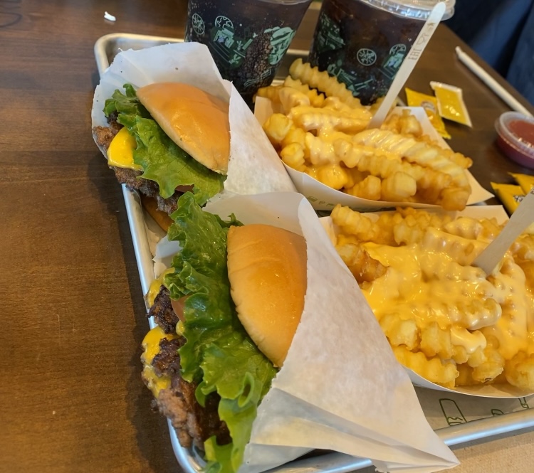 Shake Shack Menlo Park | restaurant | 1521A US-1, Edison, NJ 08837, USA | 7323954376 OR +1 732-395-4376