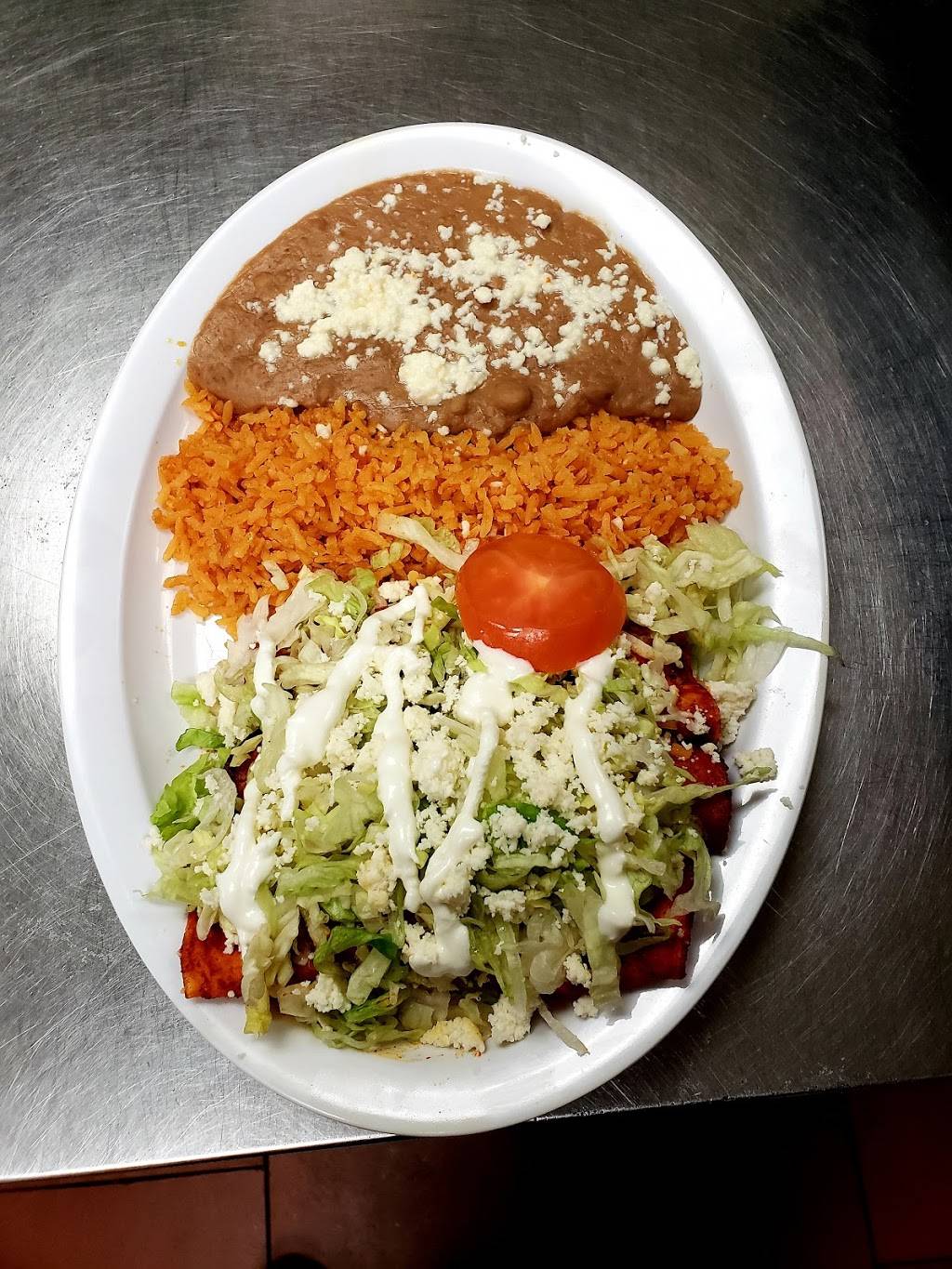 Chapala Restaurant | restaurant | 837 W Valley Blvd, Colton, CA 92324, USA | 9095726100 OR +1 909-572-6100