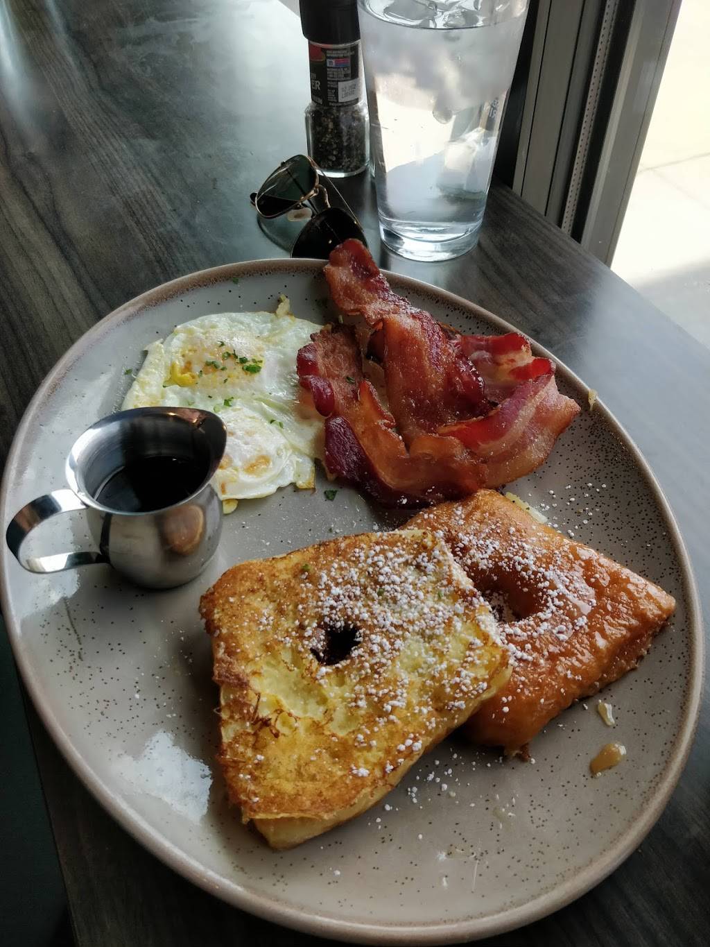 Early Bird Brunch | restaurant | 3824 Farnam St Suite 120, Omaha, NE 68131, USA | 4029345535 OR +1 402-934-5535