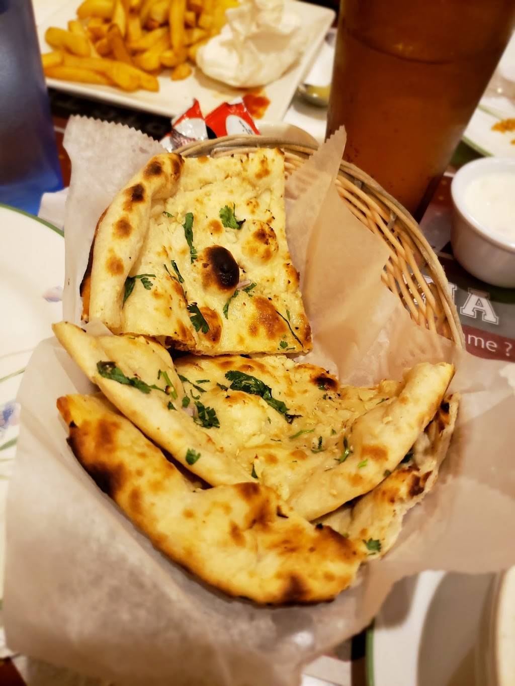 Naatiya Indian Restaurant | restaurant | 8 Mountain Ave, Bloomfield, CT 06002, USA | 8607260126 OR +1 860-726-0126