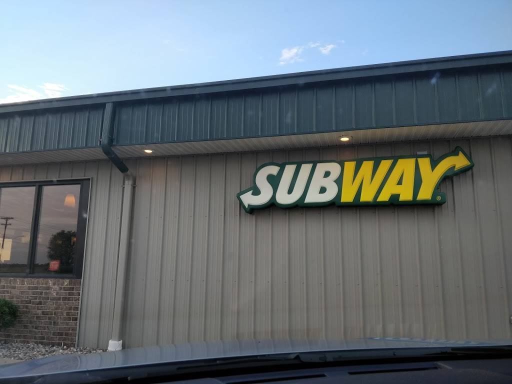 Subway | restaurant | 102 Brysta Dr, Marshall, IL 62441, USA | 2178265890 OR +1 217-826-5890
