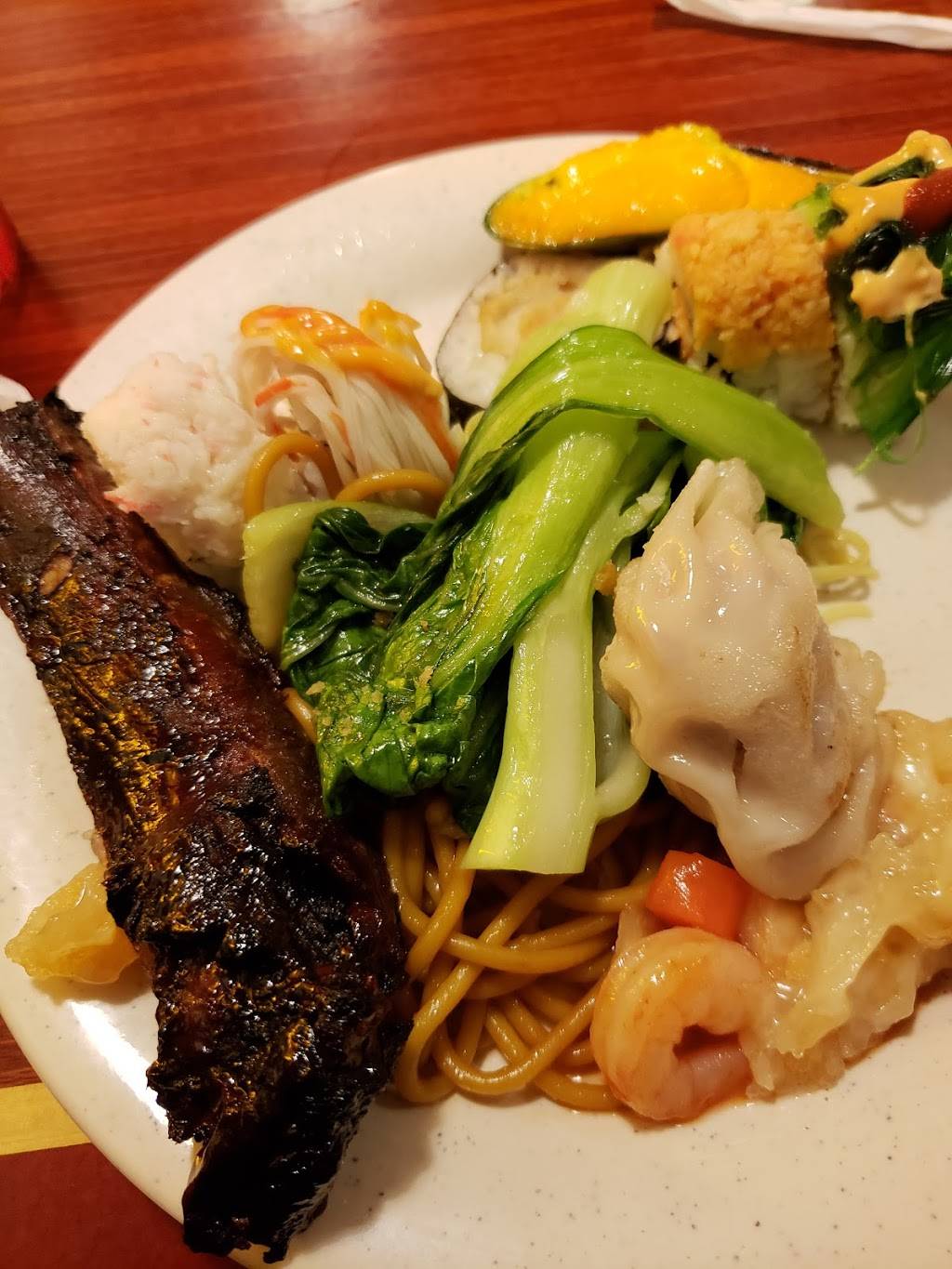 Golden Dragon Buffet & Grill | restaurant | 25-75 Frontage Rd, East Haven, CT 06512, USA | 2034680333 OR +1 203-468-0333