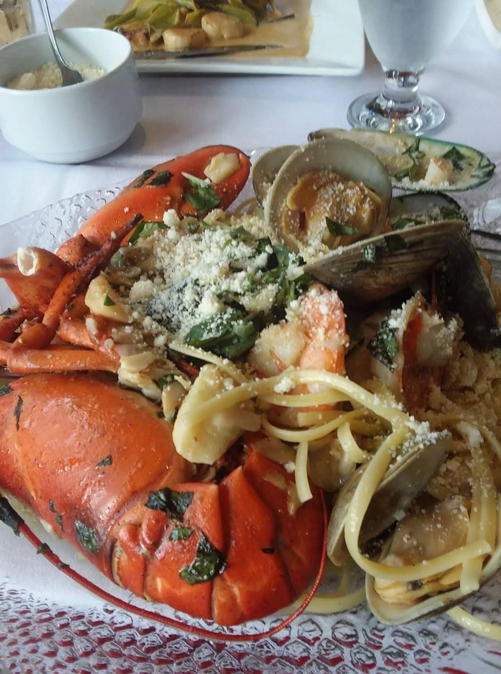 Upstairs Grill Steak & Seafood | restaurant | 2490 Main St, Lake Placid, NY 12946, USA | 5183025451 OR +1 518-302-5451