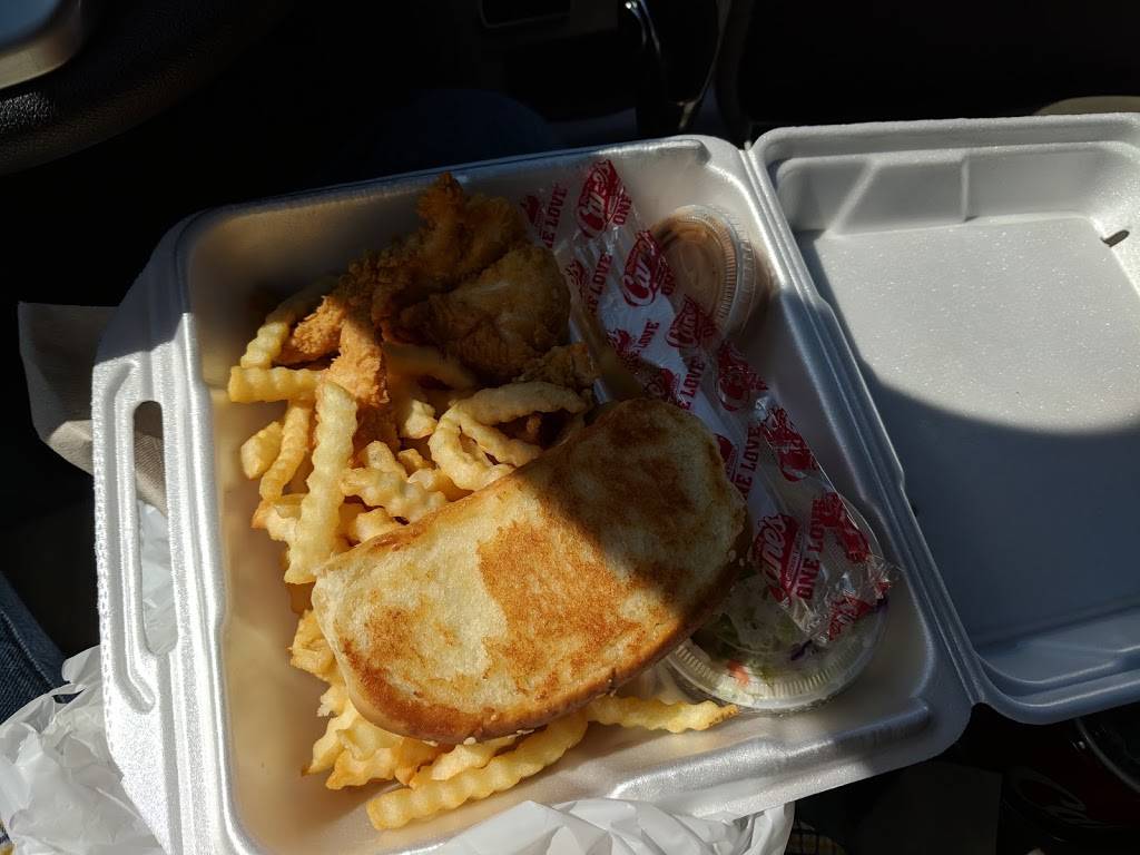 Raising Canes Chicken Fingers | meal takeaway | 2960 W Camp Wisdom Rd, Grand Prairie, TX 75052, USA | 9725227744 OR +1 972-522-7744