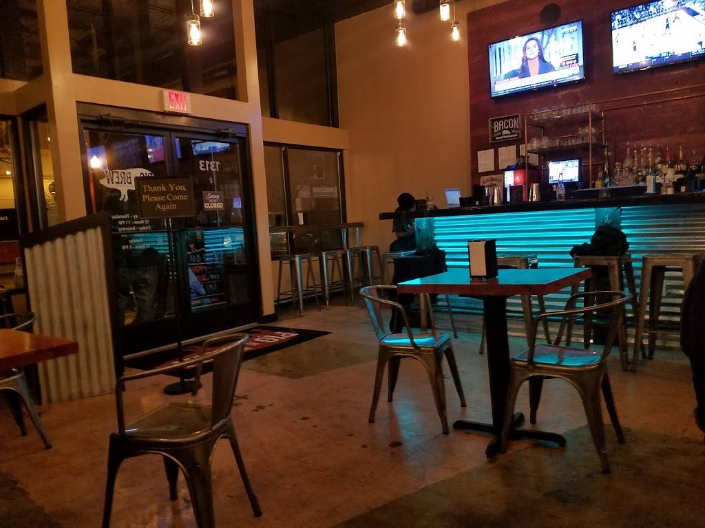 Pig and Brew | restaurant | 1313 Hull St, Richmond, VA 23224, USA | 8044472855 OR +1 804-447-2855