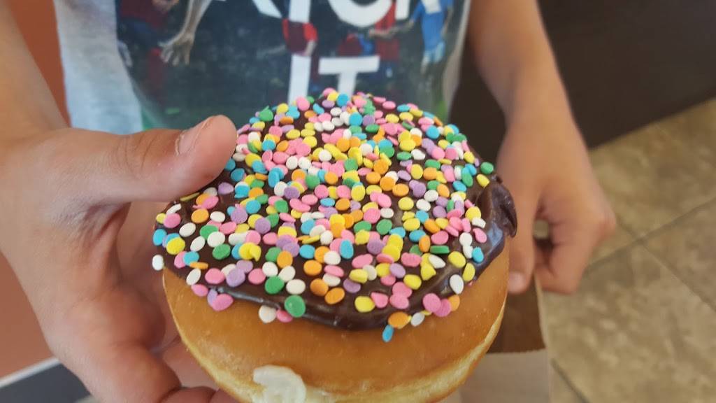 Dunkin | bakery | 3299 Niles Cortland Rd NE, Cortland, OH 44410, USA | 2342444642 OR +1 234-244-4642