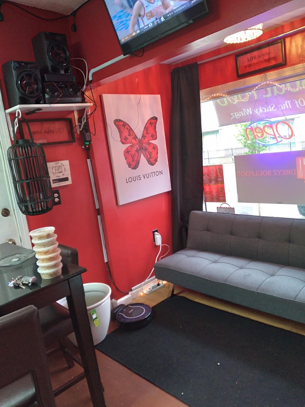 DREYZ SOULFOOD LLC | restaurant | 552 Congress Ave, New Haven, CT 06519, USA | 2038595577 OR +1 203-859-5577