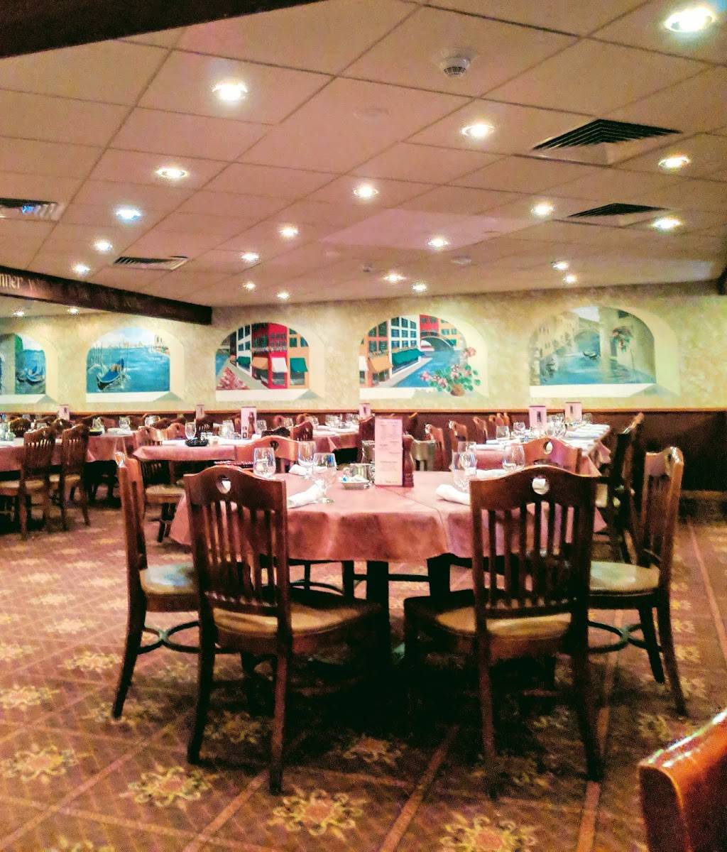 Sarentos | restaurant | 441 S Wisconsin Dells Pkwy S, Wisconsin Dells, WI 53965, USA | 6082533300 OR +1 608-253-3300