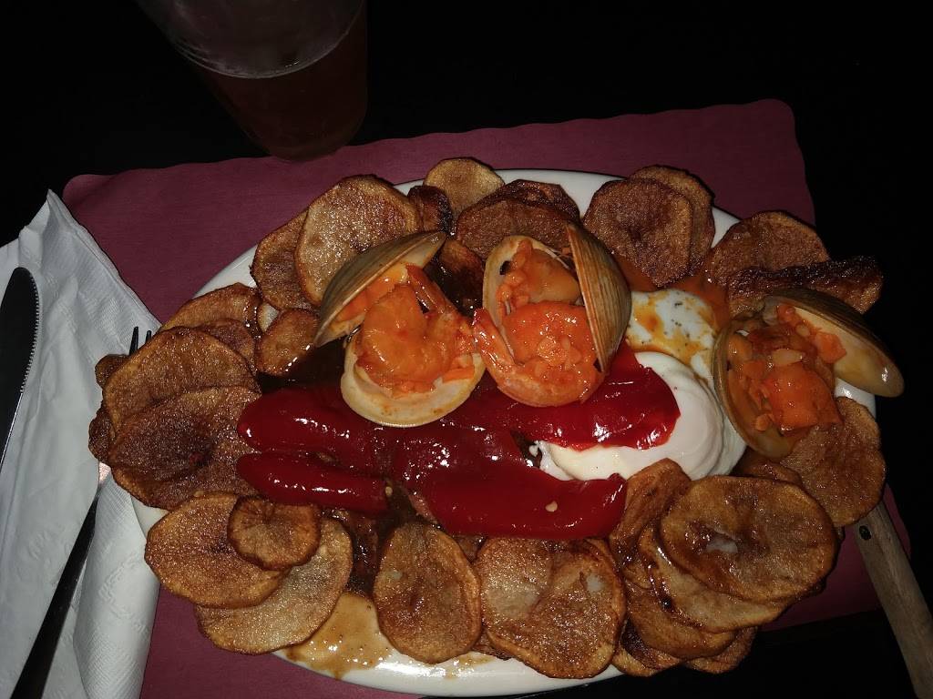 The Happy Clam Bar & Grill | restaurant | 378 Ocean Grove Ave, Swansea, MA 02777, USA | 5086463849 OR +1 508-646-3849