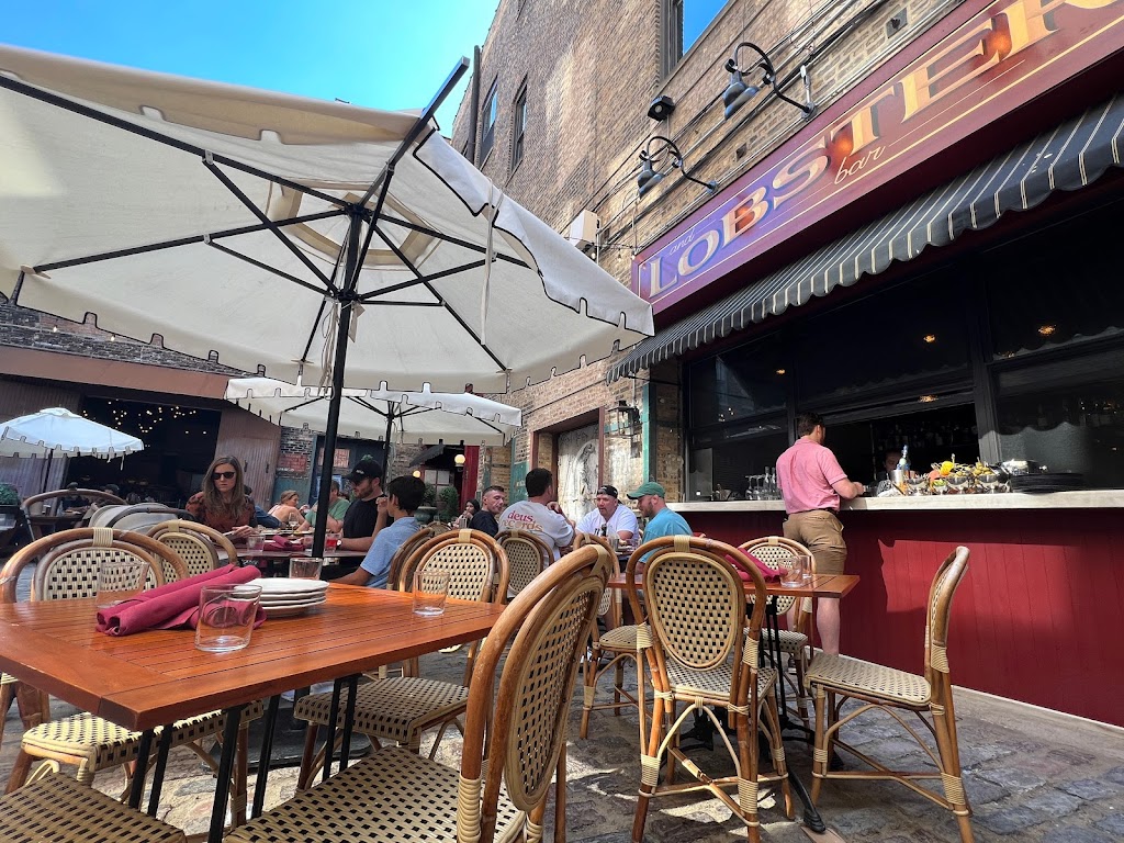 Lobster Bar | restaurant | 114 N Green St, Chicago, IL 60607, USA | 3123662646 OR +1 312-366-2646