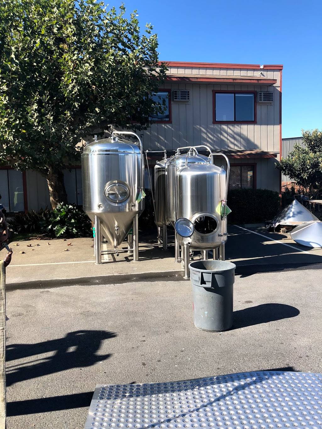 Pacifica Brewery | restaurant | 4627 CA-1, Pacifica, CA 94044, USA | 7087905962 OR +1 708-790-5962