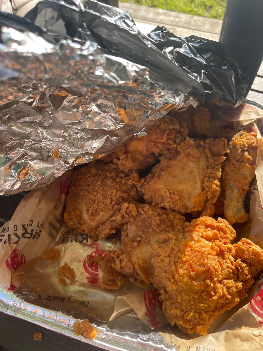 Sarokis Crispy Chicken & Pizza | meal delivery | 5010 Highland Rd, Waterford Twp, MI 48327, USA | 2486004400 OR +1 248-600-4400