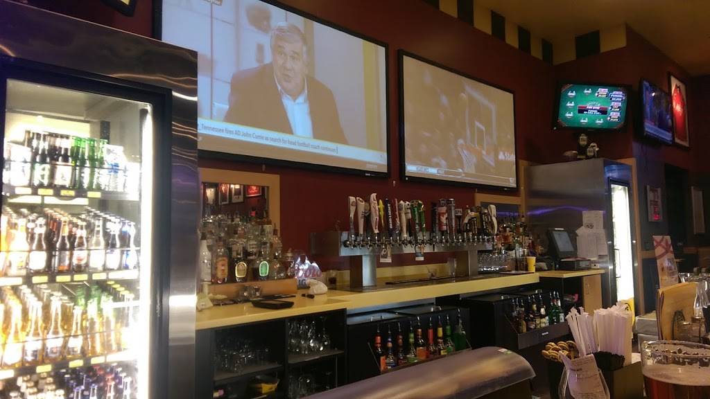 Buffalo Wild Wings | restaurant | 1050 Stafford Market Pl, Stafford, VA 22556, USA | 5402880580 OR +1 540-288-0580