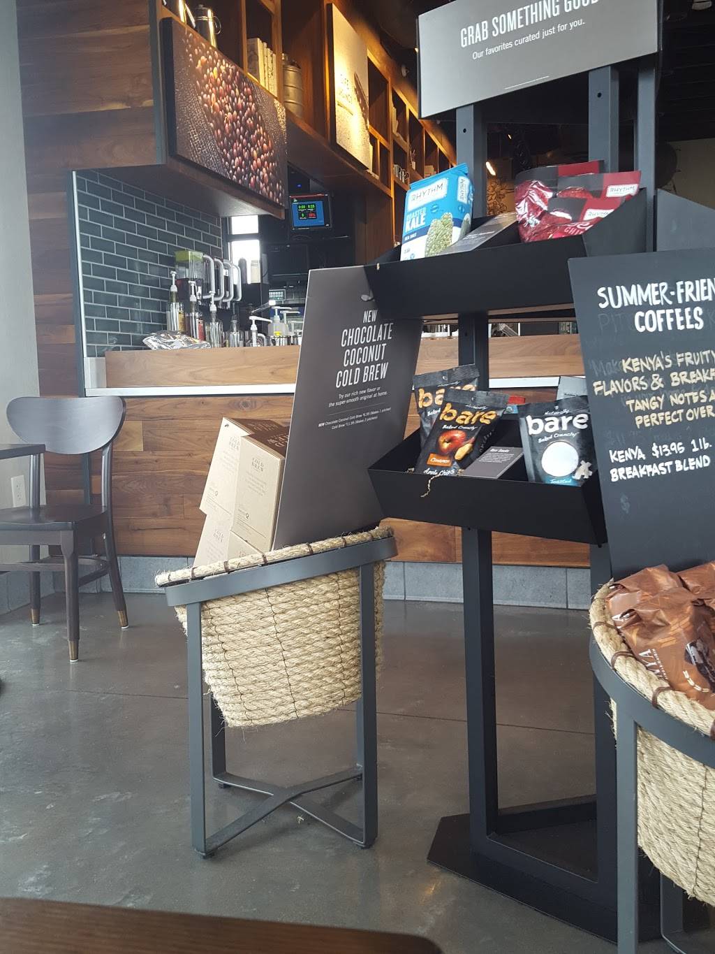 Starbucks | cafe | 224 Buan St, Tomah, WI 54660, USA | 6088550736 OR +1 608-855-0736