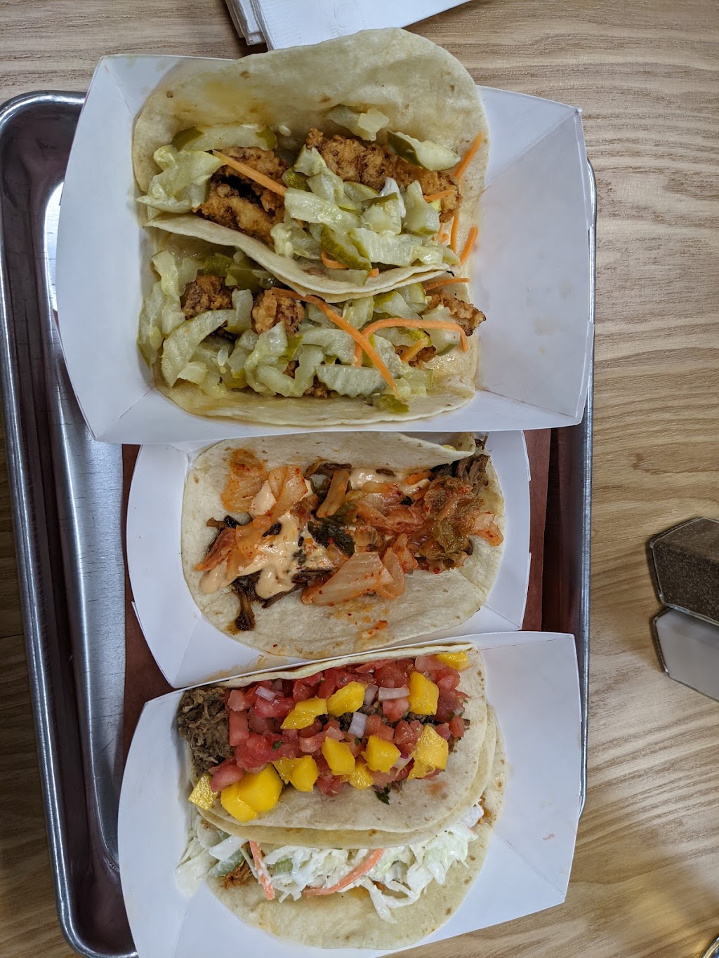 Lucky Taco | restaurant | East St, Vernon, CT 06066, USA | 8604544791 OR +1 860-454-4791