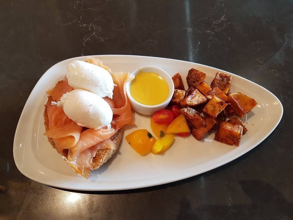 Arthurs Landing | restaurant | 17600 Yonge St, Newmarket, ON L3Y 4Z1, Canada | 2894530072 OR +1 289-453-0072