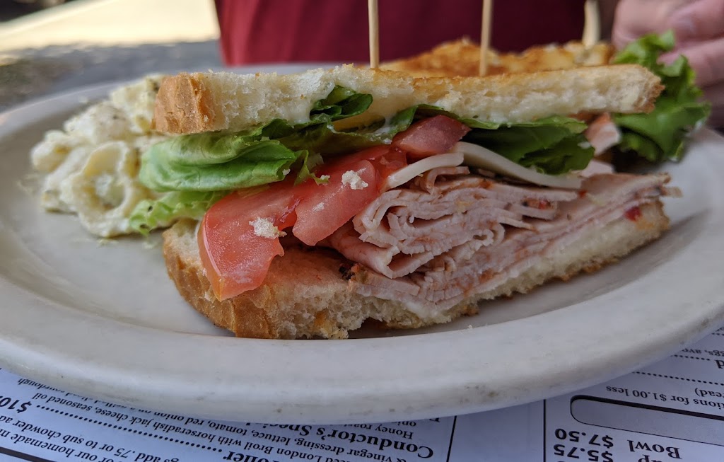 Laurel Deli & Desserts | restaurant | 401 N Main St, Fort Bragg, CA 95437, USA | 7079647812 OR +1 707-964-7812