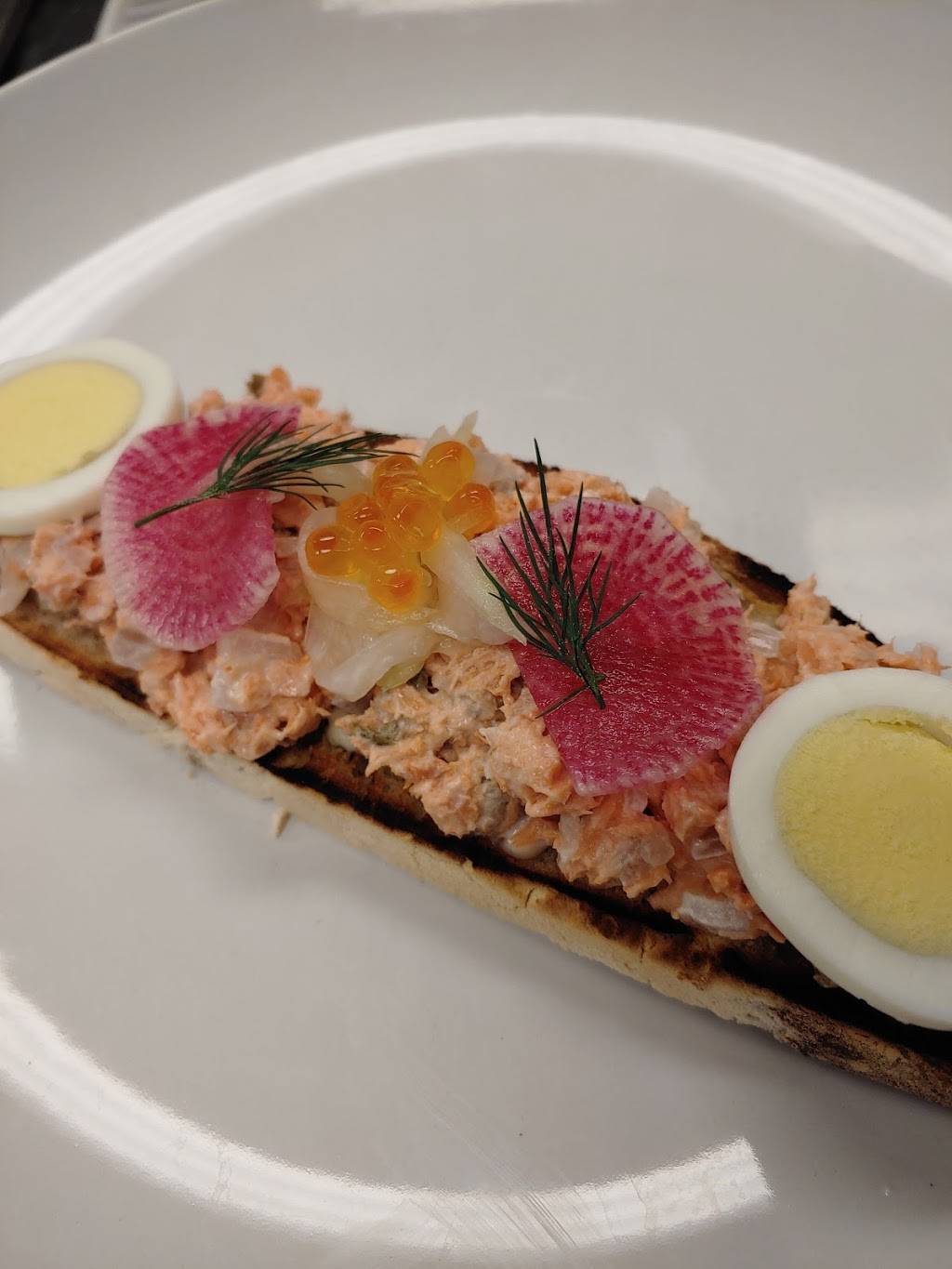 Tompkins by The Rack House | restaurant | 500 S Main St, St Charles, MO 63301, USA | 6364936332 OR +1 636-493-6332