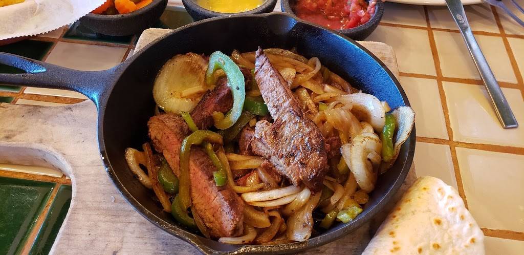 Teds Cafe Escondido | restaurant | 8324 S Western Ave, Oklahoma City, OK 73139, USA | 4056358337 OR +1 405-635-8337