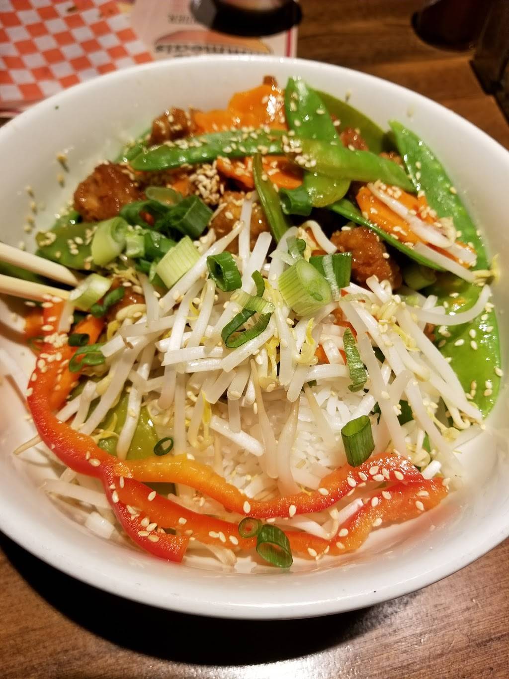 Jack Astors Bar & Grill | restaurant | 1355 Kingston Rd Unit #9001, Pickering, ON L1V 1B8, Canada | 9058392226 OR +1 905-839-2226