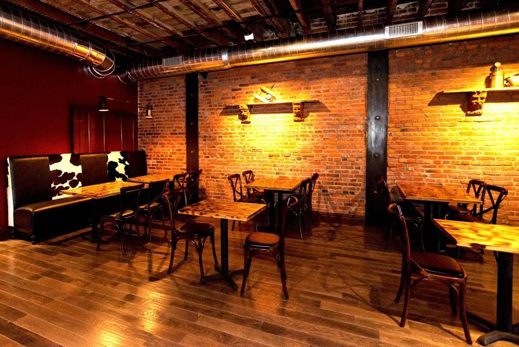 BBQ Saloon | restaurant | 4900 Laclede Ave, St. Louis, MO 63108, USA | 3148336666 OR +1 314-833-6666