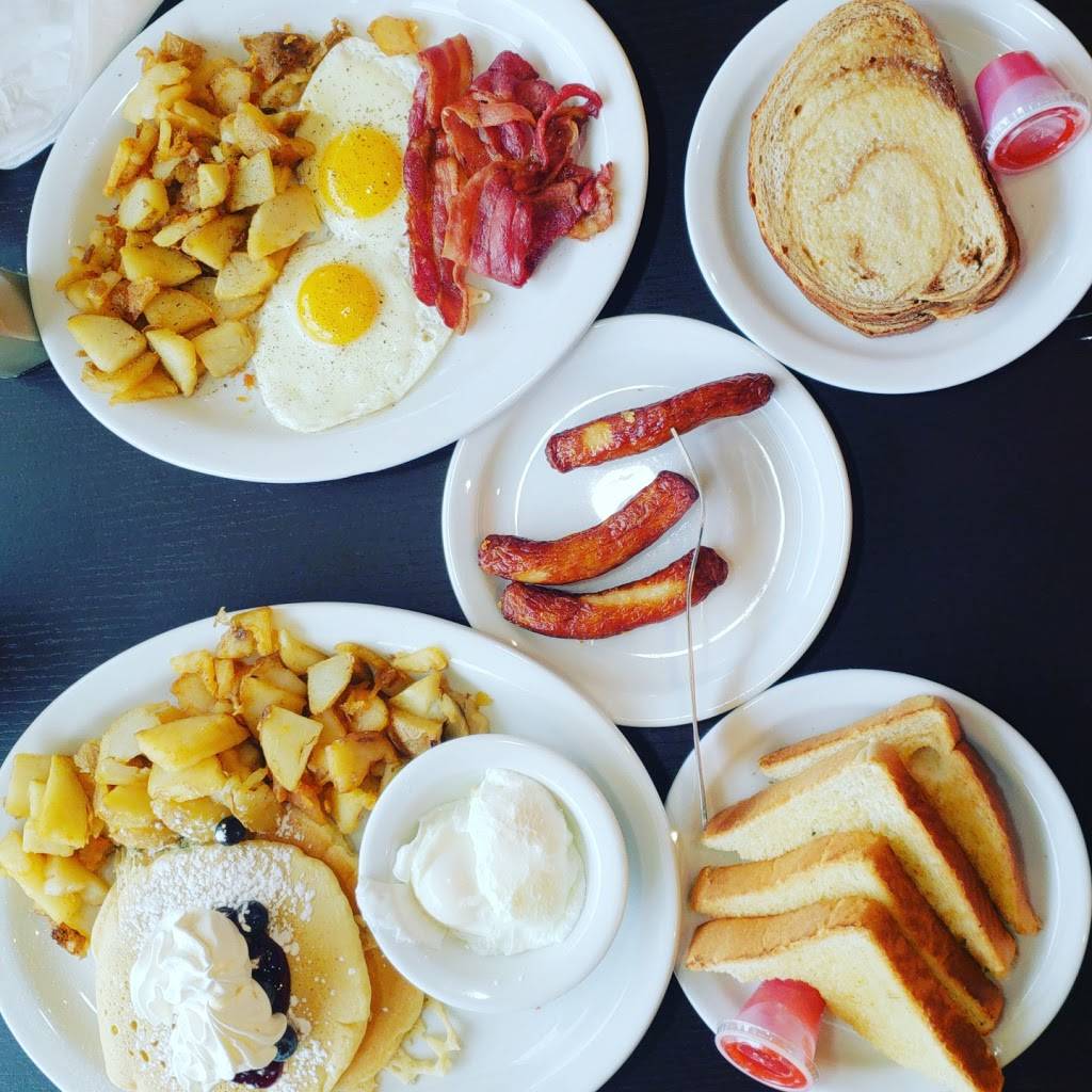 Stacked Pancake & Breakfast House Wasaga Beach | restaurant | 1890 Mosley St #5, Wasaga Beach, ON L9Z 1Z4, Canada | 7054295555 OR +1 705-429-5555
