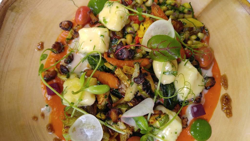 Artisanal Restaurant | restaurant | 1200 Dobbins Rd, Banner Elk, NC 28604, USA | 8288985395 OR +1 828-898-5395