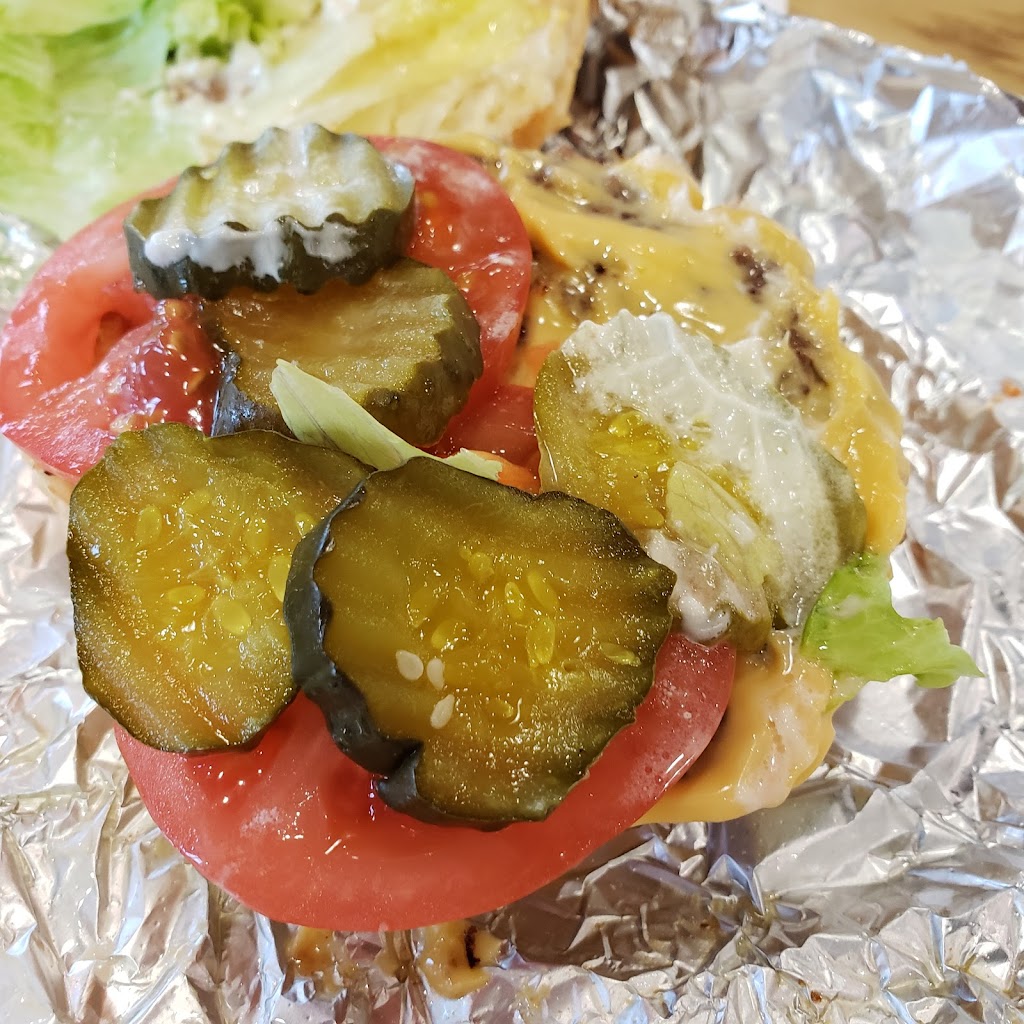 Five Guys | meal takeaway | 12025 Metcalf Ave, Overland Park, KS 66213, USA | 9133451512 OR +1 913-345-1512
