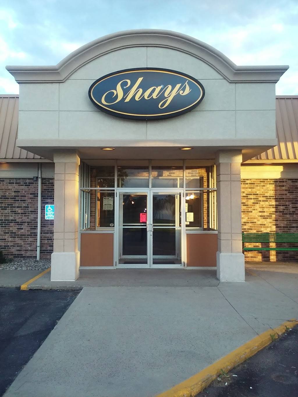 Shays Restaurant and Lounge | restaurant | 1500 E College Dr, Marshall, MN 56258, USA | 5075323221 OR +1 507-532-3221