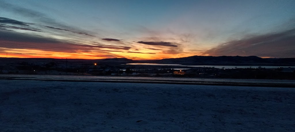 Pirates Convenience Store | restaurant | 28298 Angostura Rd, Hot Springs, SD 57747, USA | 6057455055 OR +1 605-745-5055