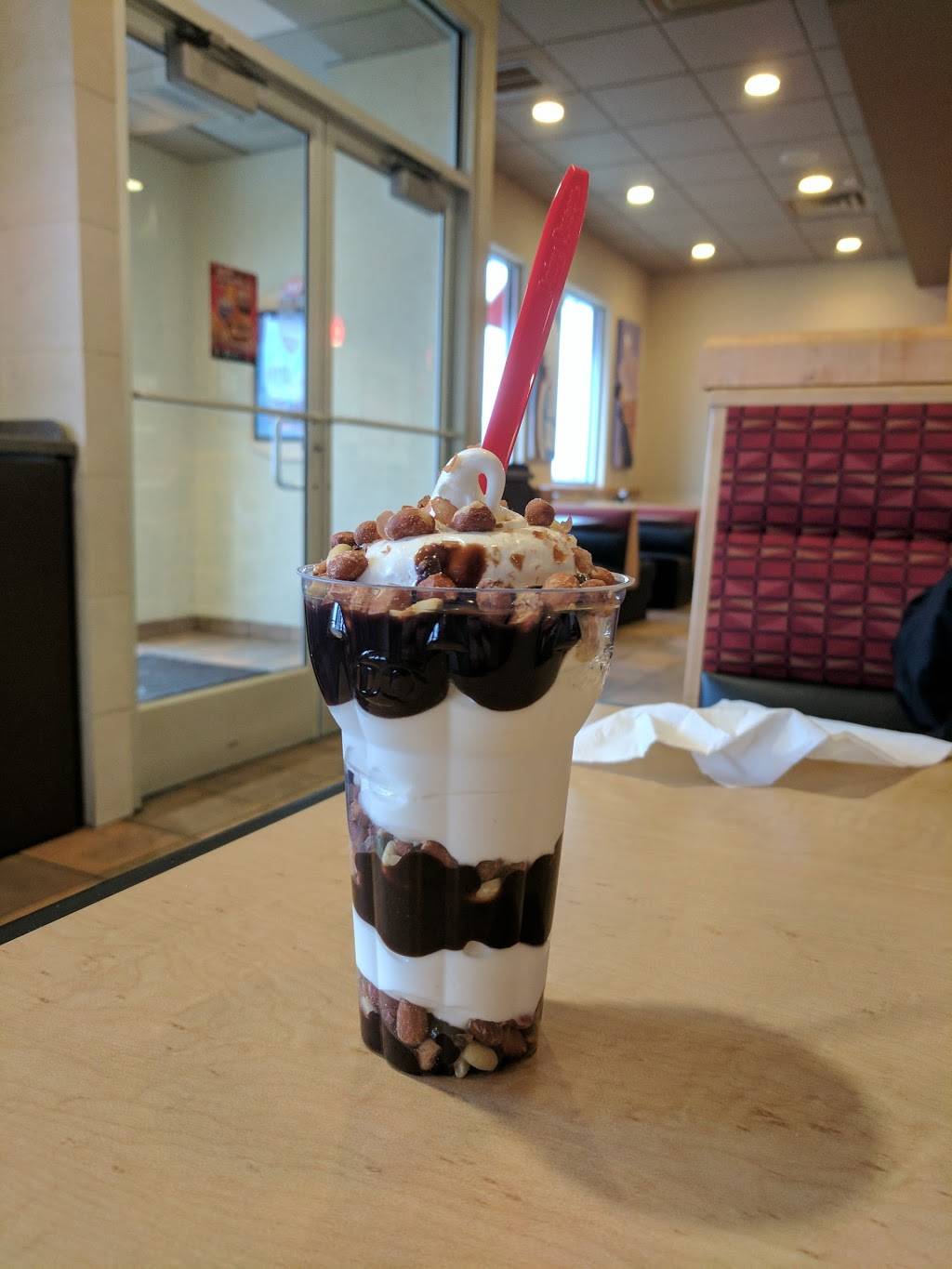 Dairy Queen Grill & Chill | restaurant | 1500 Scheuring Rd, De Pere, WI 54115, USA | 9203381500 OR +1 920-338-1500