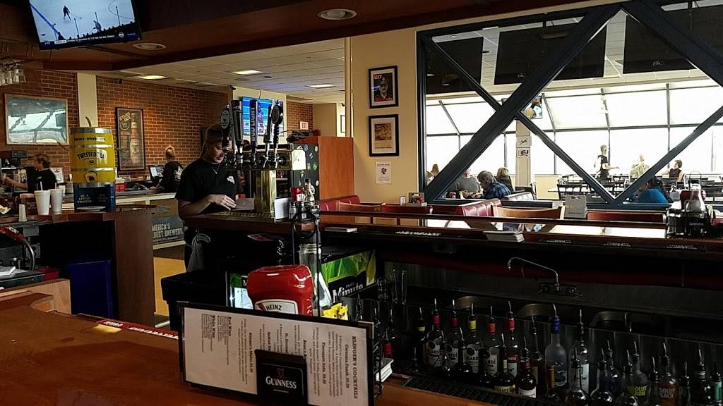 Klingers at the airport | restaurant | 2385 Bernville Rd, Reading, PA 19605, USA | 4848692814 OR +1 484-869-2814