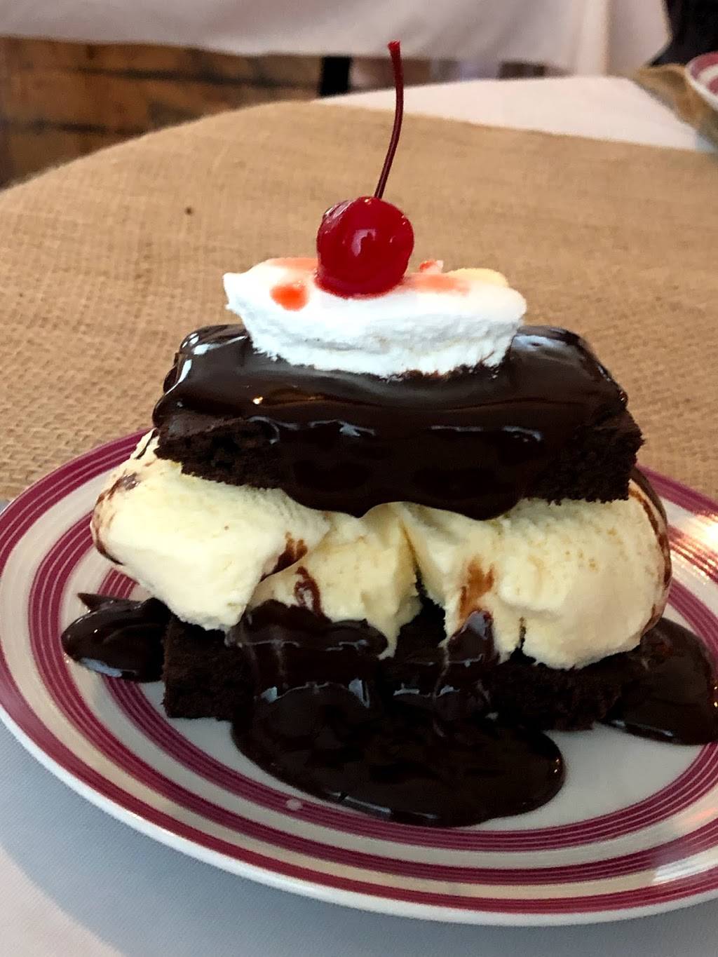 Kountry Farmer Kafe | restaurant | 1567 River St, Bowling Green, KY 42101, USA | 2704214992 OR +1 270-421-4992