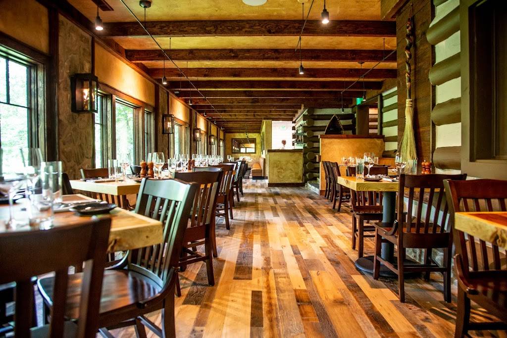 The Greenbrier Restaurant | restaurant | 370 Newman Rd, Gatlinburg, TN 37738, USA | 8654121576 OR +1 865-412-1576