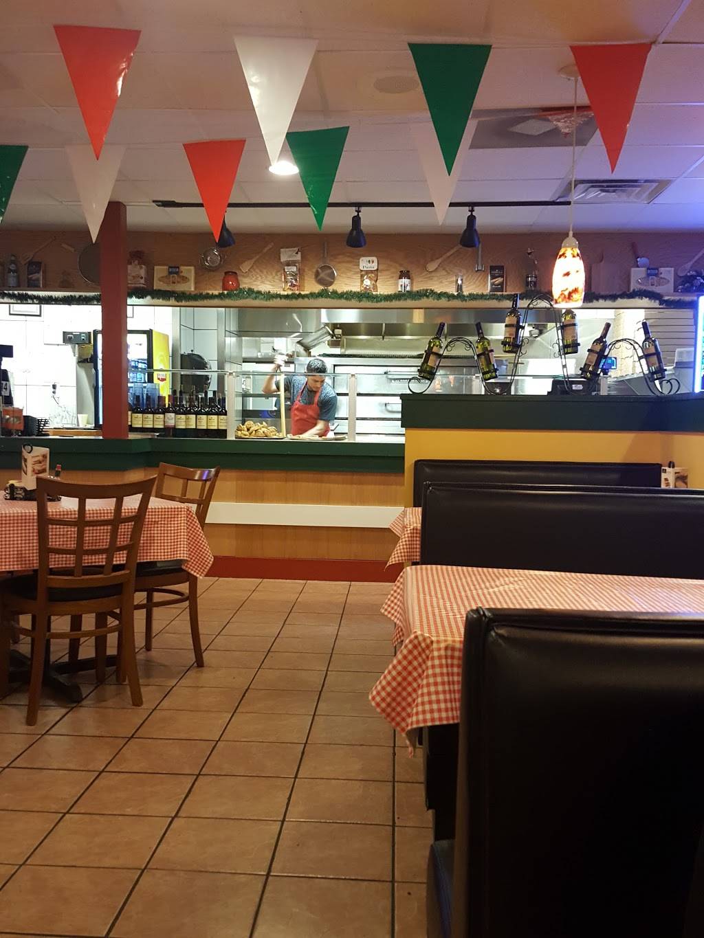 Little Italy Annapolis | restaurant | 1411 Forest Dr b, Annapolis, MD 21403, USA | 4105715076 OR +1 410-571-5076