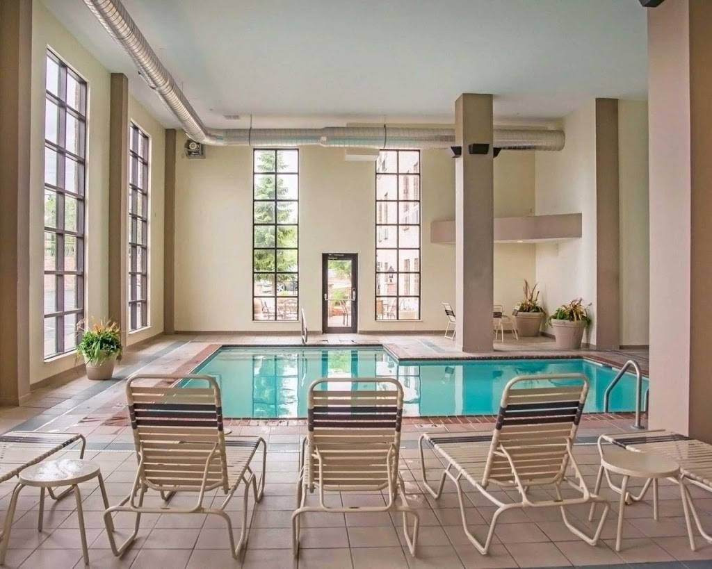 Quality Inn & Suites | restaurant | 11967 Chase Plaza Dr, Cincinnati, OH 45240, USA | 5138259600 OR +1 513-825-9600