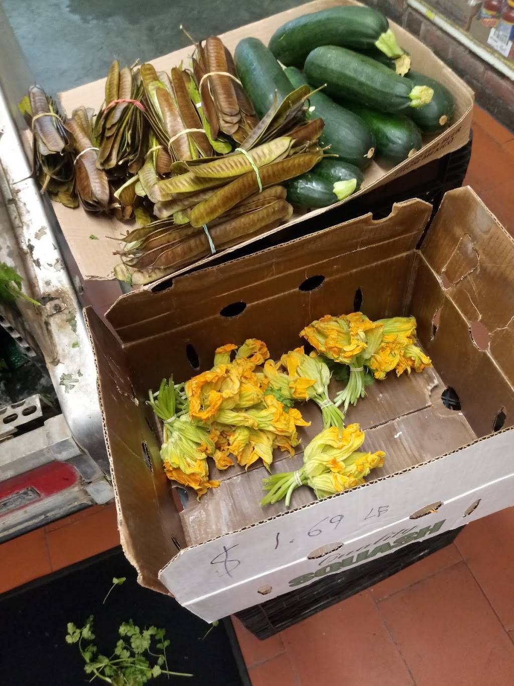 Blanquita Market | restaurant | 11859 Valley Blvd, El Monte, CA 91732, USA | 6265758606 OR +1 626-575-8606