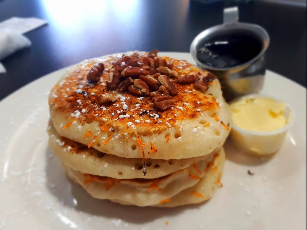 Stacks | restaurant | 1950 Lauzon Rd, Windsor, ON N8R 1A2, Canada | 5199881950 OR +1 519-988-1950